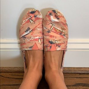 Toms classic shoes